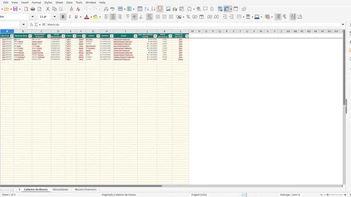 Screenshot 1: Cadastro de Alunos tab - Excel template controle de mensalidades escolares